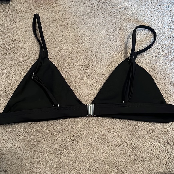 basic black triangle bikini top, size XS, never worn! - Picture 2 of 2
